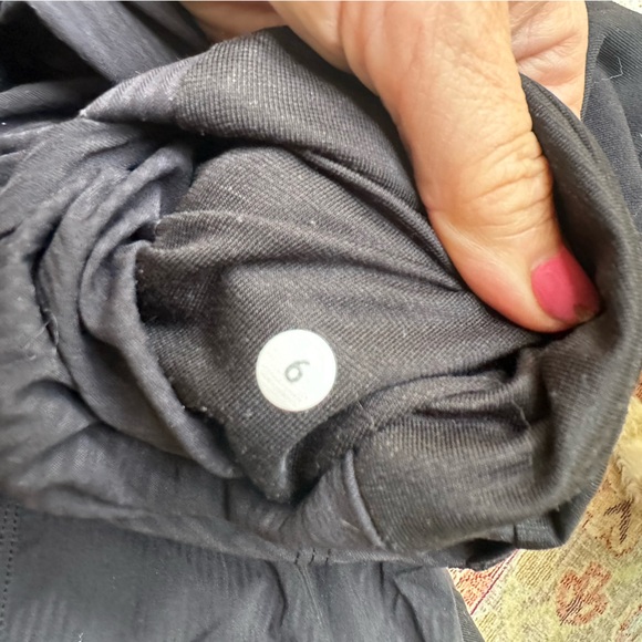 Lululemon black lightweight Flux joggers size 6 - Picture 5 of 6